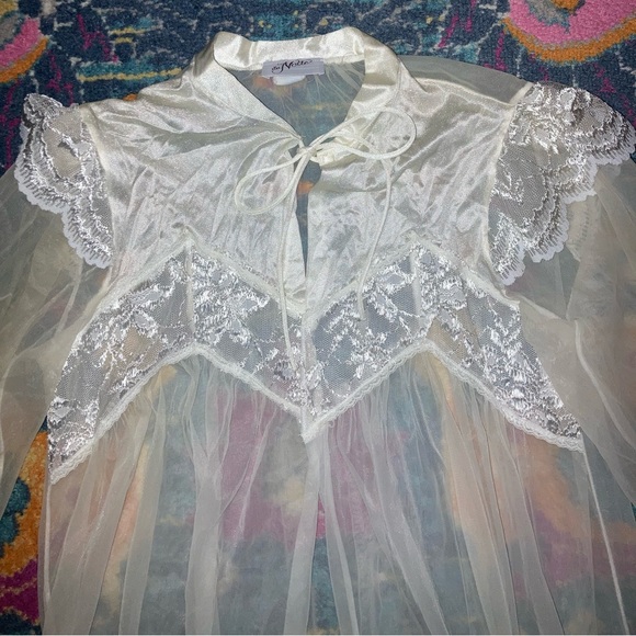 Sheer White Robe - Picture 4 of 5